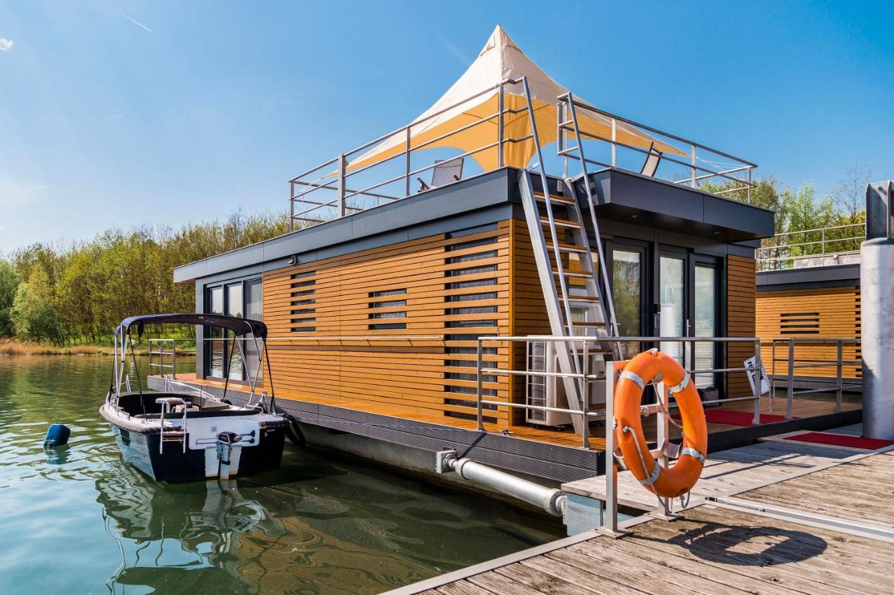 Schwimmende Ferienhaeuser Auf Dem See - Spreewald Фечау Екстер'єр фото