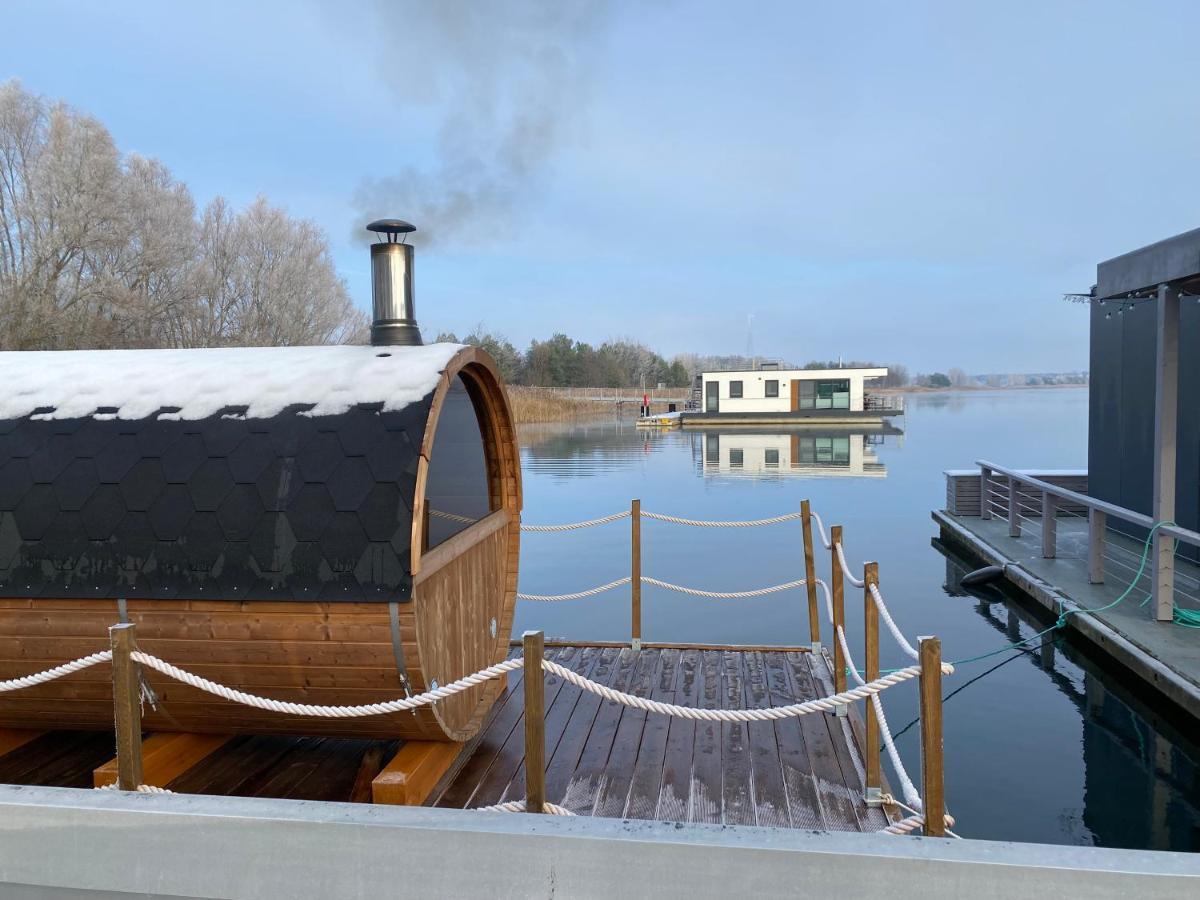 Schwimmende Ferienhaeuser Auf Dem See - Spreewald Фечау Екстер'єр фото